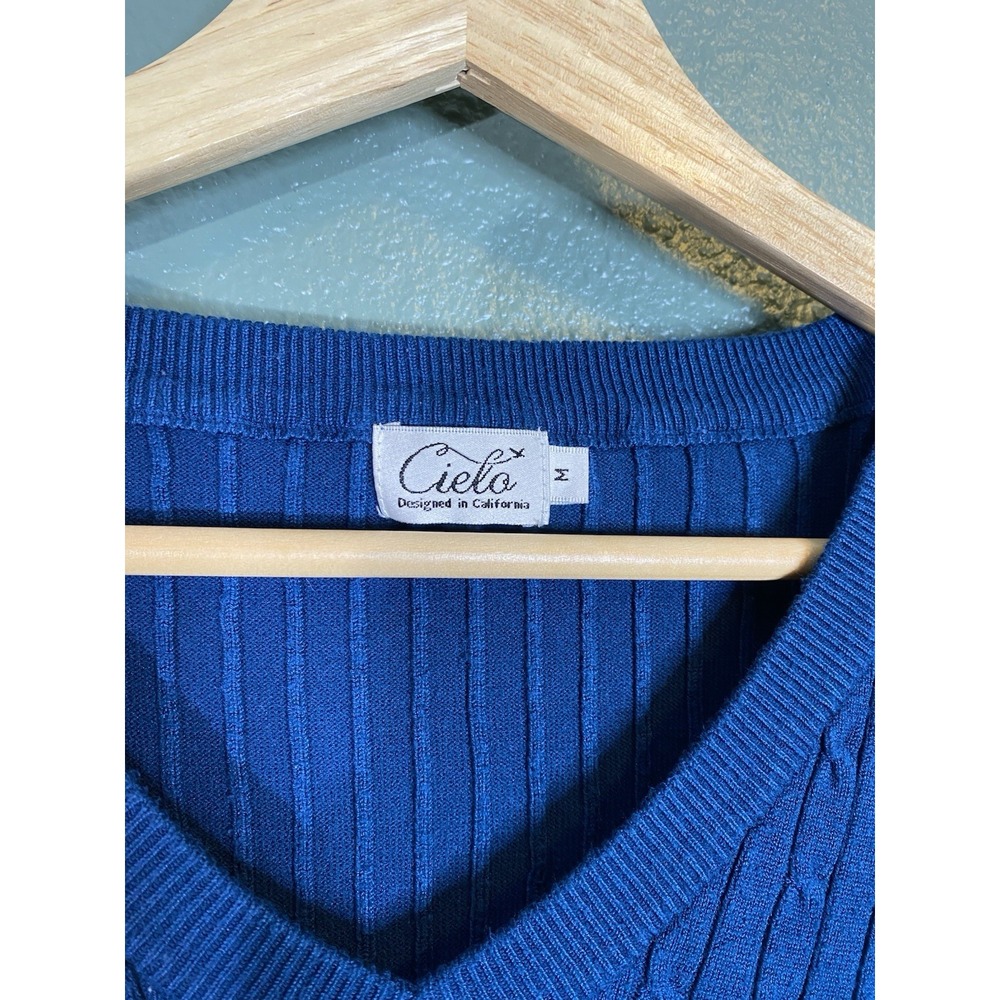 Cielo Sapphire Blue Light Weight  Sweater Women's Size Medium - Picture 3 of 4
